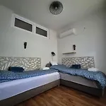 Apartment Galerius Garagent Siofok