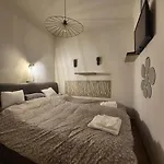 Apartment Galerius Garagent