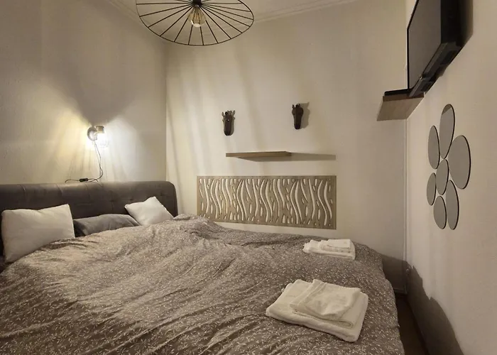 דירה Galerius Garagent